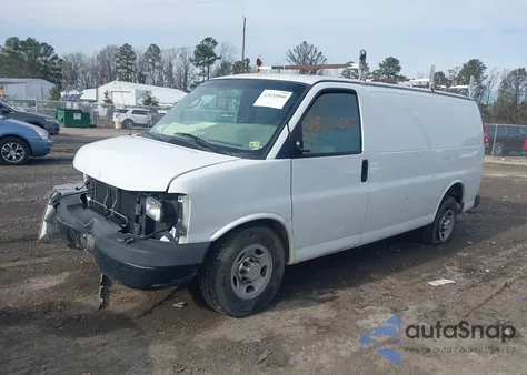 2014 Chevrolet Express 2500 Work Van z USA, uszkodzony, nr VIN 1GCWGFCA4E1128319